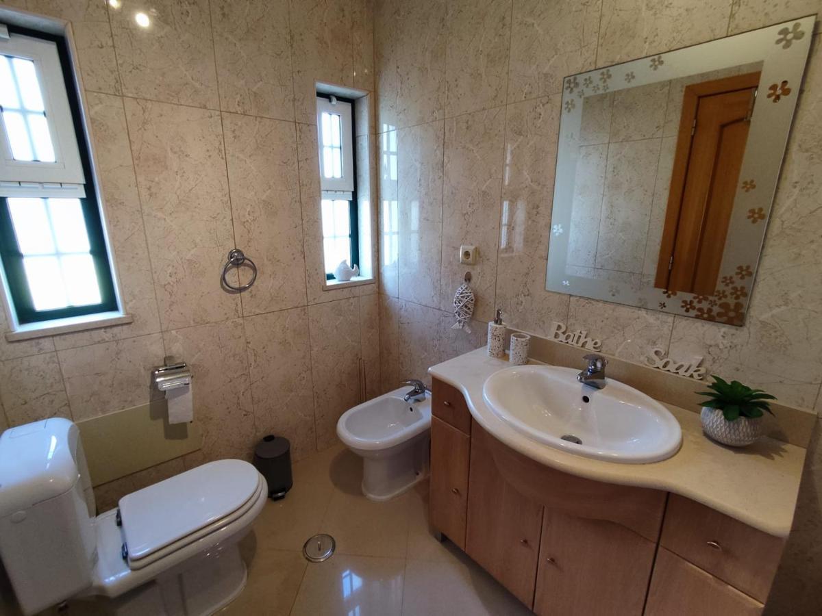 1D Areias De Porches, Pool & A/C - Casas & Papeis Apartment อาร์มาซอง เด เปรา ภายนอก รูปภาพ